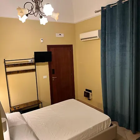 Amare Luxury Бари